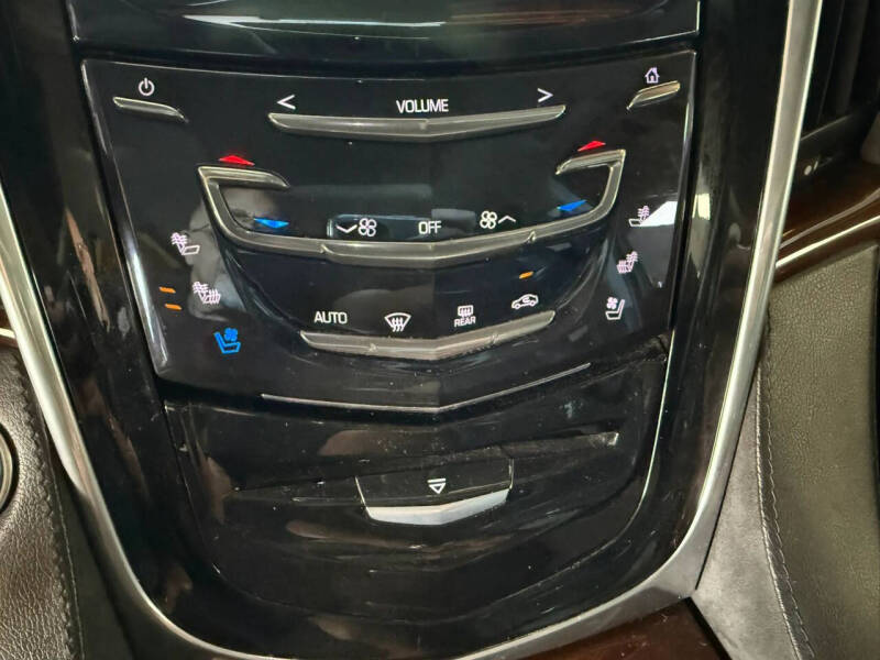 2018 Cadillac Escalade Luxury