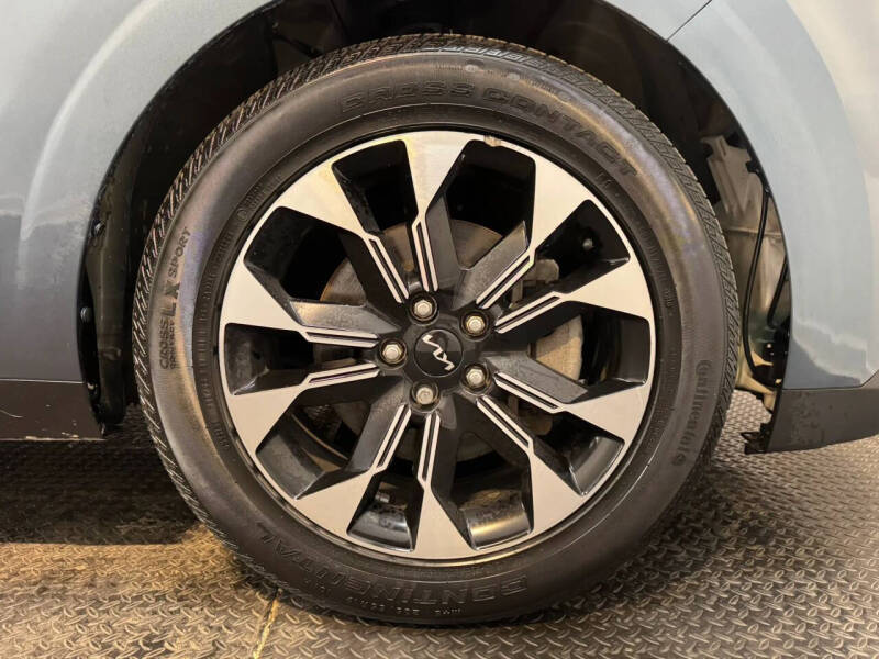 2022 Kia Carnival EX