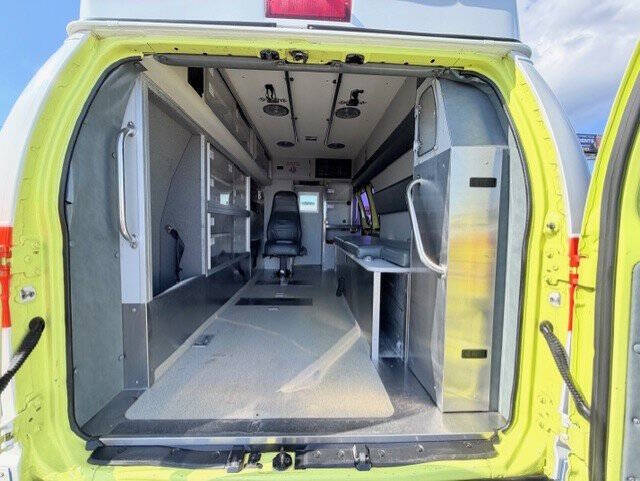 1999 Ford E-Series E-350 SD