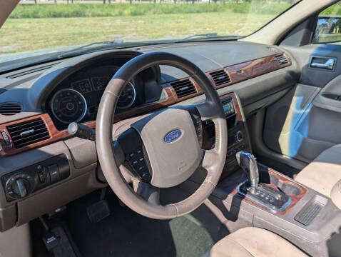 2009 Ford Taurus SEL