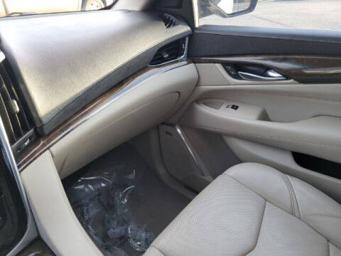 2018 Cadillac Escalade Luxury