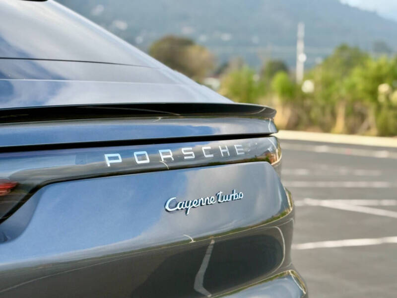 2020 Porsche Cayenne Turbo Coupe