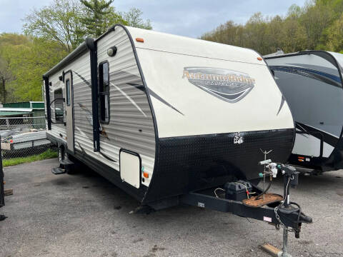 2016 Jayco Autumn Ridge Starcraft 26 HR for sale at GT Auto Group in Goodlettsville TN