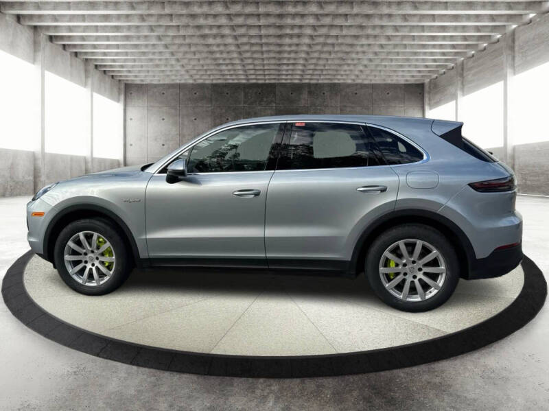 2023 Porsche Cayenne E-Hybrid