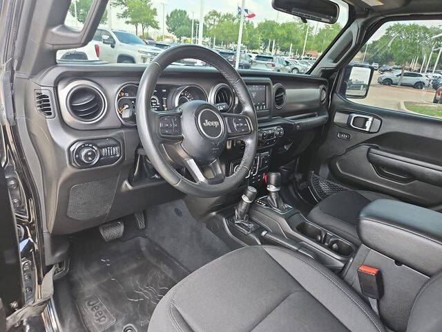 2022 Jeep Gladiator Willys