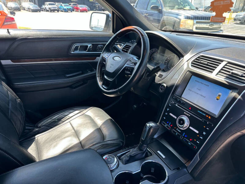 2018 Ford Explorer Platinum