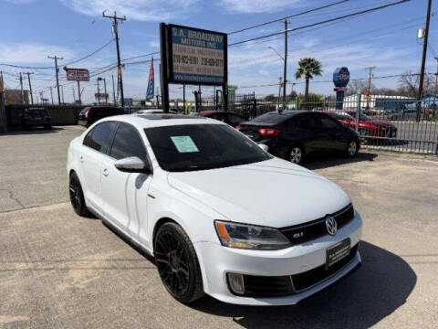 2014 Volkswagen Jetta for sale at S.A. BROADWAY MOTORS INC in San Antonio TX