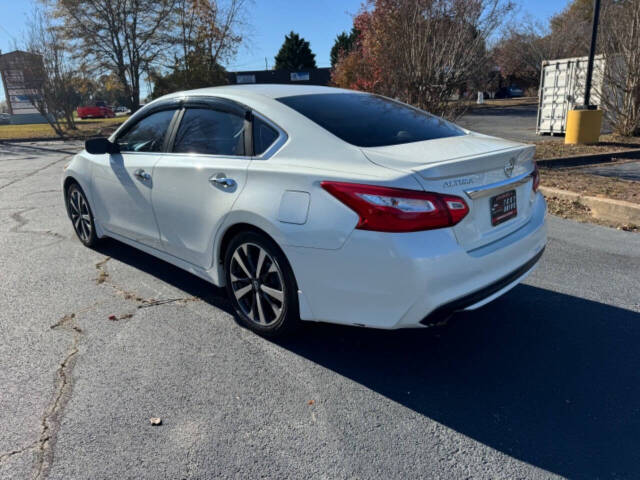 2016 Nissan Altima for sale at Aragon Trucks & Auto Sales LLC in Gainesville, GA