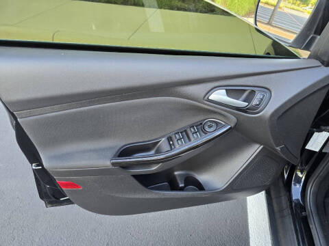 2017 Ford Focus Titanium