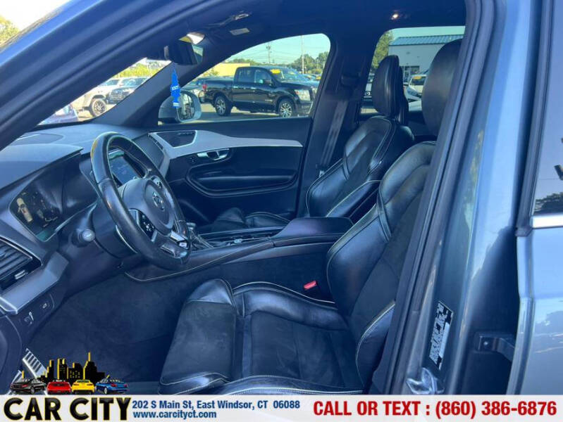 2017 Volvo XC90 T5 R-Design