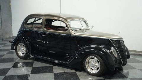 1937 Ford Tudor