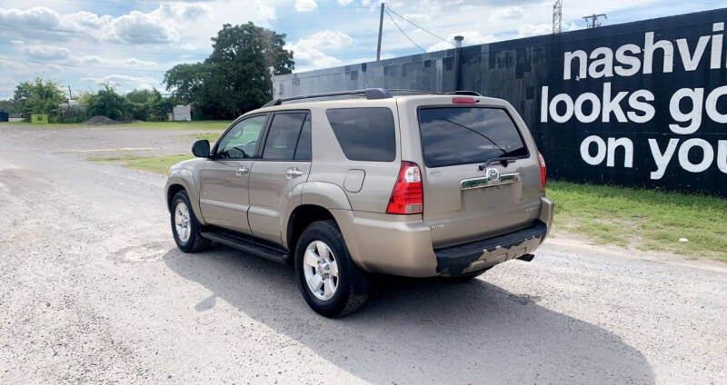 2006 Toyota 4Runner SR5 photo 7