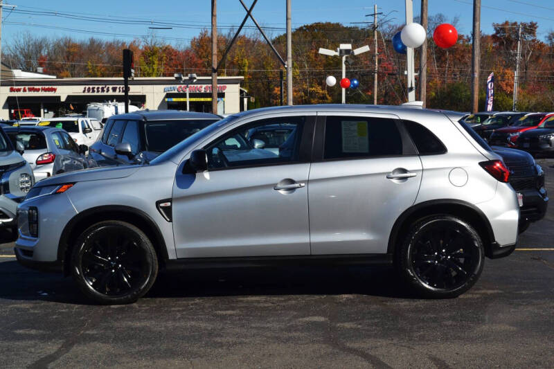 2025 Mitsubishi Outlander Sport LE