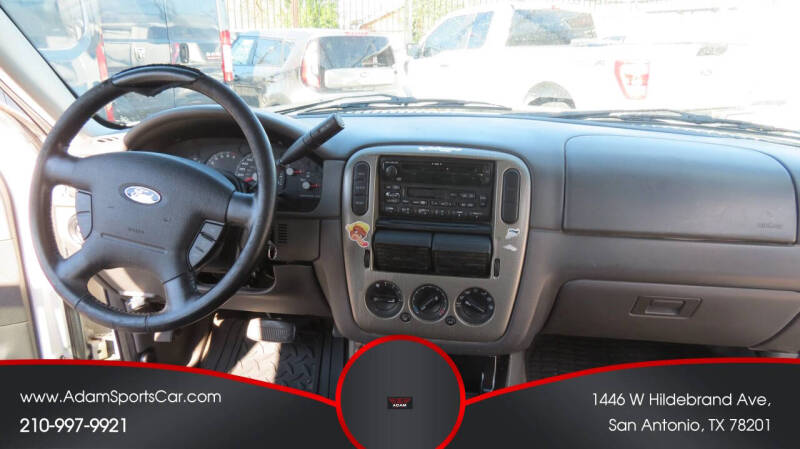 2005 Ford Explorer XLT