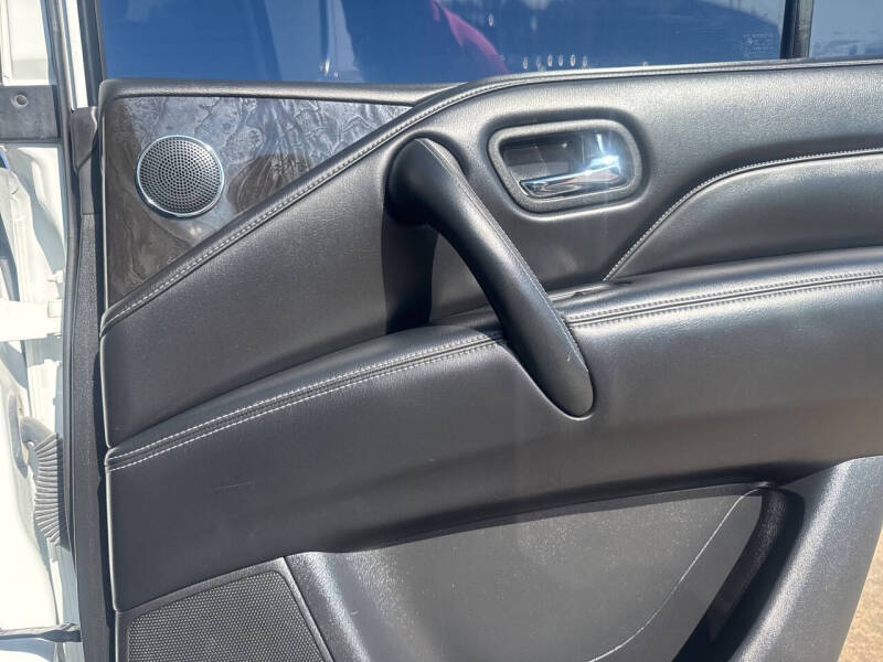 2021 Infiniti QX80 Luxe