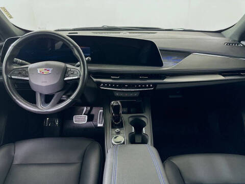 2024 Cadillac XT4 Sport