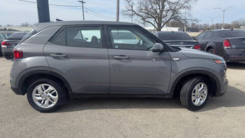 2021 Hyundai Venue SE