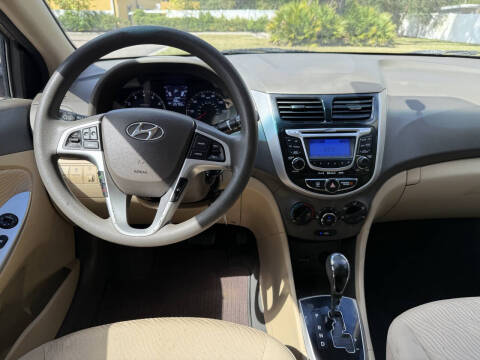 2013 Hyundai Accent GLS