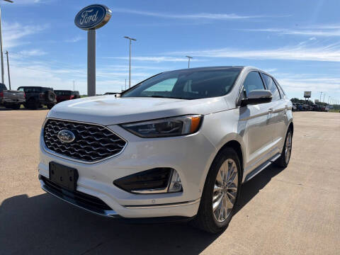 2020 Ford Edge Titanium