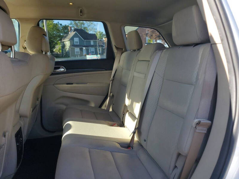 2019 Jeep Grand Cherokee Laredo