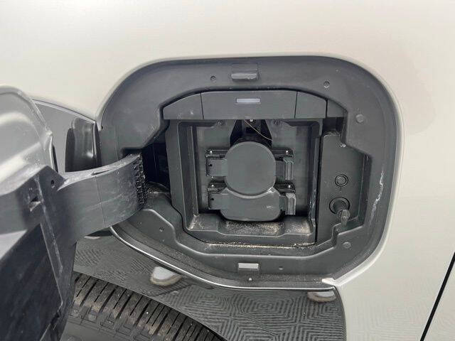 2024 Toyota bZ4X XLE