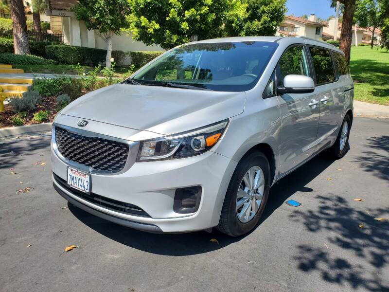 2016 Kia Sedona for sale at E MOTORCARS in Fullerton CA