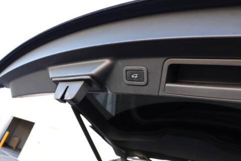 2018 Land Rover Range Rover Velar P380 R-Dynamic SE