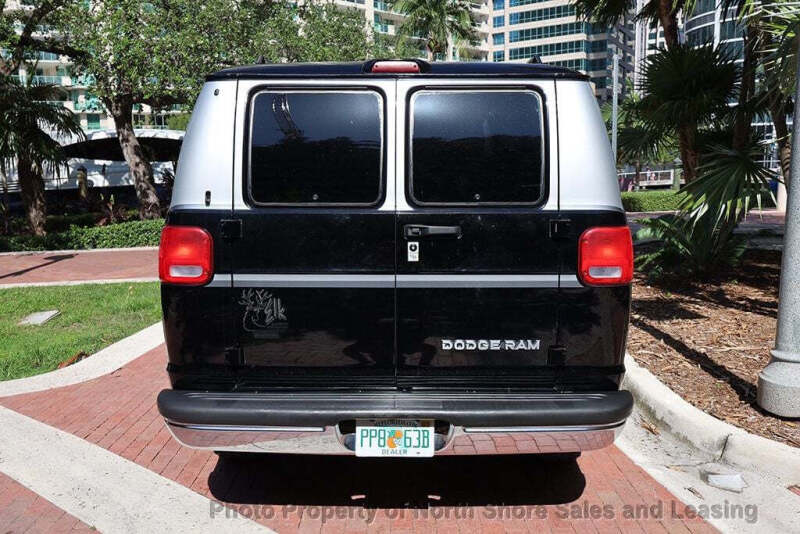 1998 Dodge Ram Van 1500