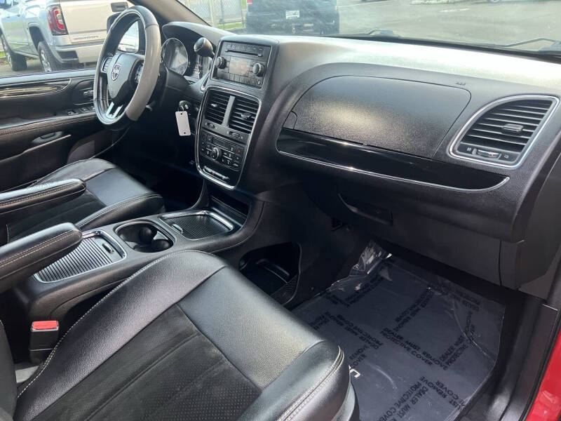 2014 Dodge Grand Caravan SXT 30th Anniversary