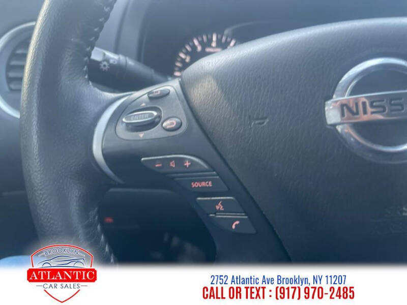 2020 Nissan Pathfinder SV