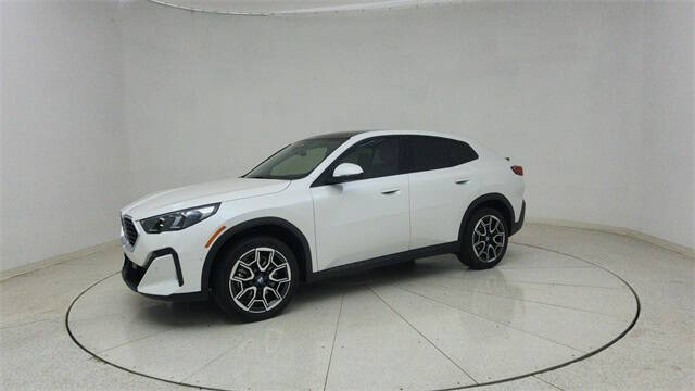 2025 BMW X2 xDrive28i