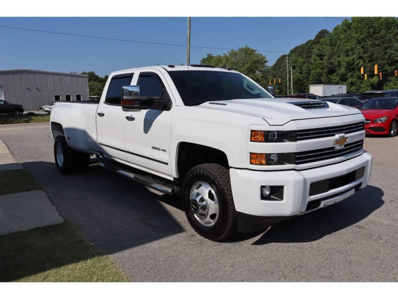 2019 Chevrolet Silverado 3500HD 8