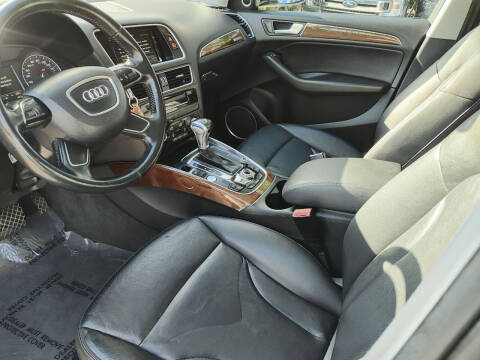 2017 Audi Q5 2.0T quattro Premium Plus