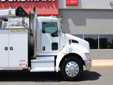 2020 Kenworth T370