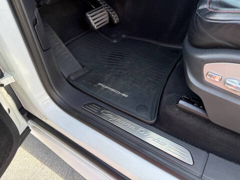 2017 Porsche Cayenne Turbo