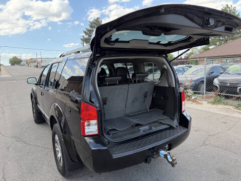 2012 Nissan Pathfinder Silver Edition