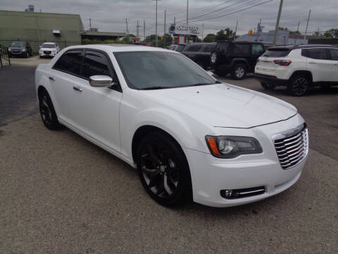 2014 Chrysler 300 for sale at Quattro Motors in Redford MI