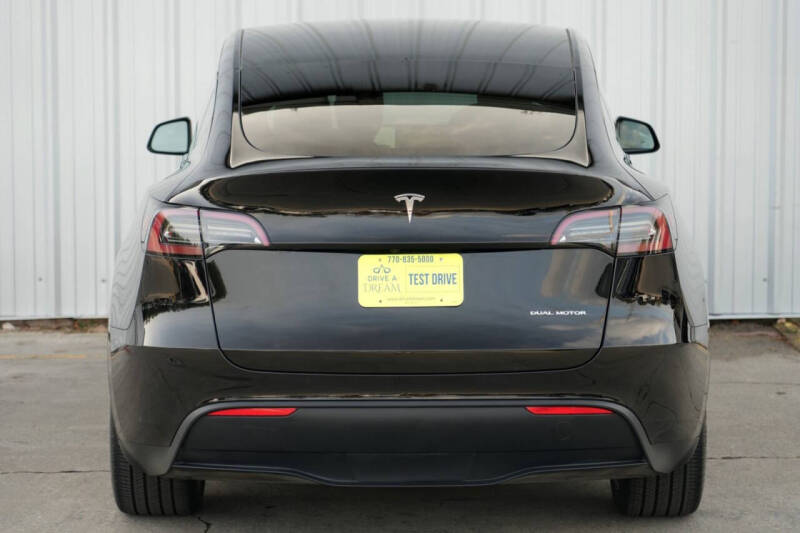 2023 Tesla Model Y Long Range