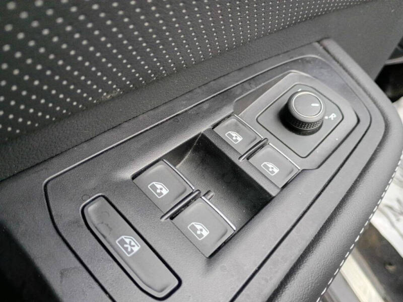 2025 Volkswagen Atlas Cross Sport SE 4Motion