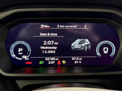 2022 Audi Q4 e-tron quattro Premium Plus 50