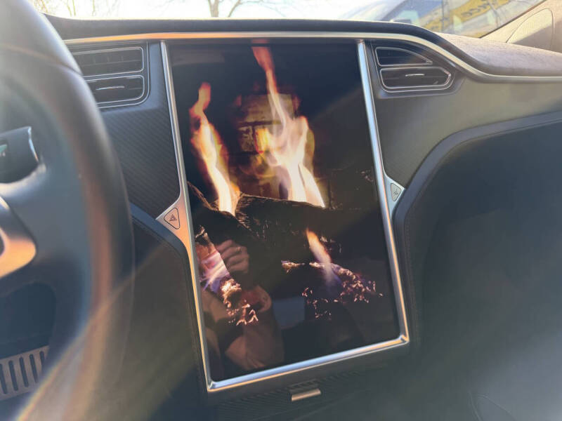 2016 Tesla Model S P90D