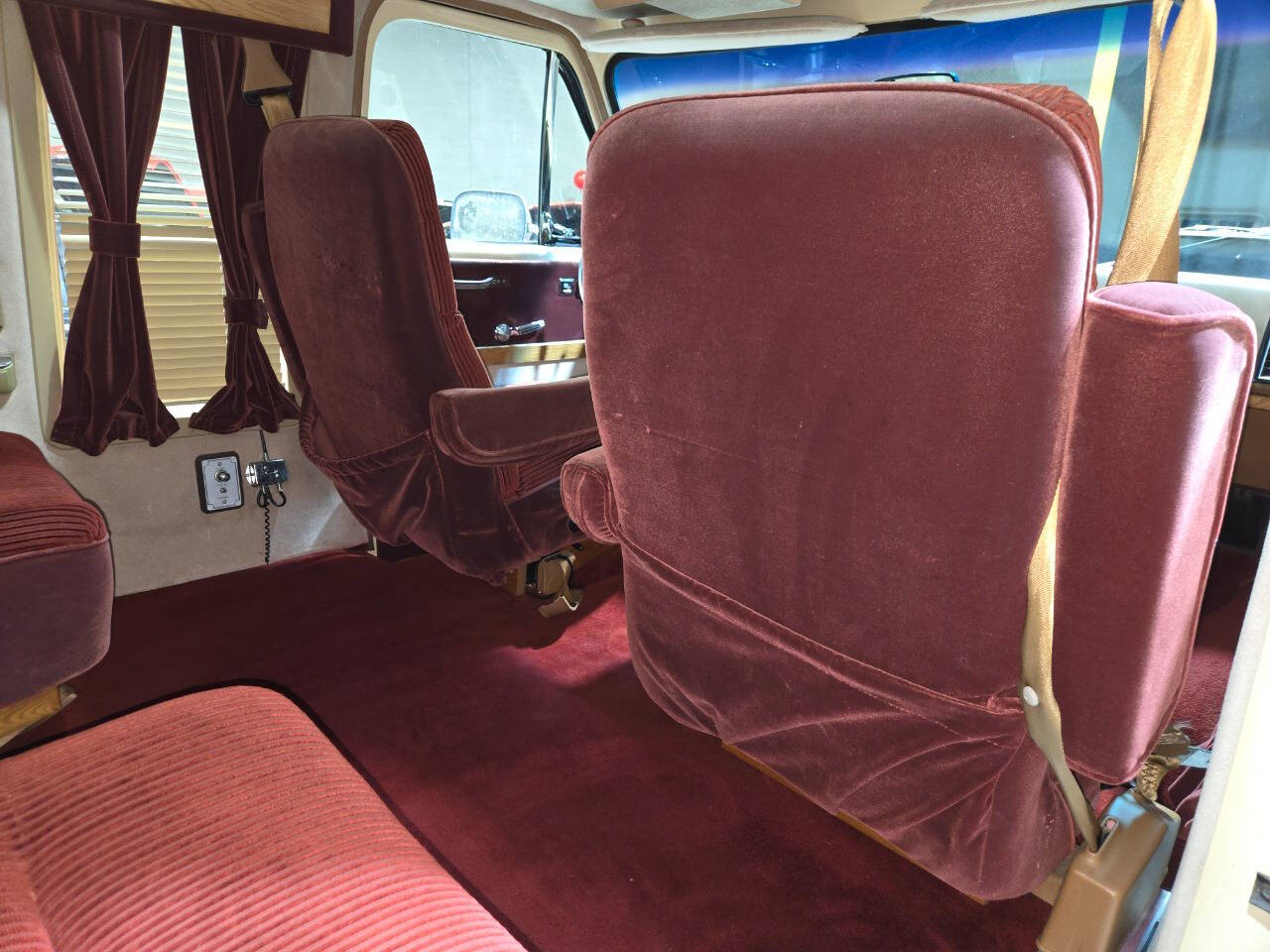 1988 Chevrolet Chevy Van 77