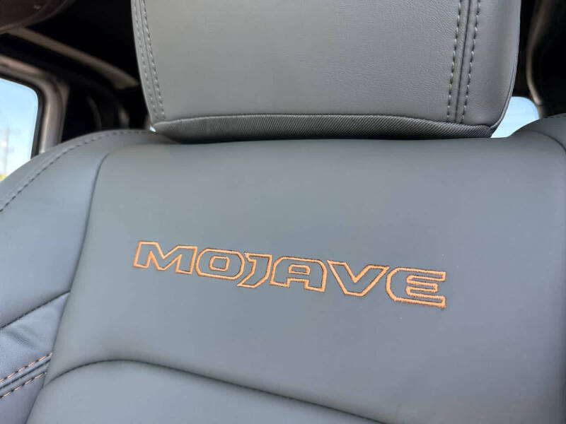 2025 Jeep Gladiator Mojave X