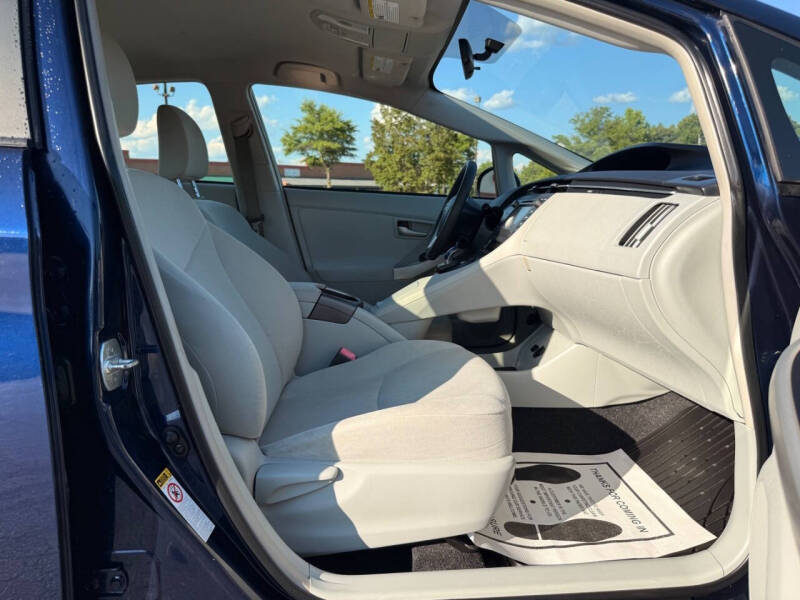 2013 Toyota Prius Three