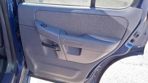 2005 Ford Explorer XLS