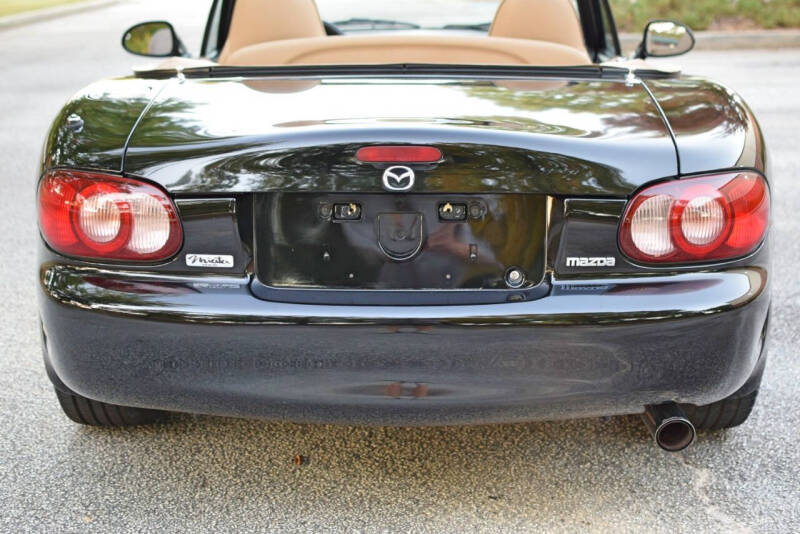 2002 Mazda Miata LS photo 33