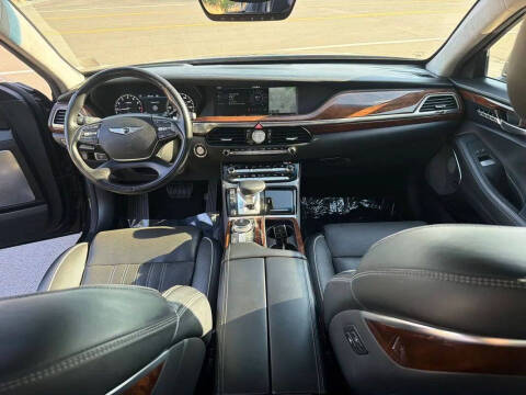 2019 Genesis G90
