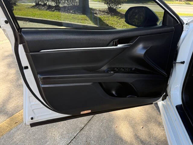 2018 Toyota Camry SE