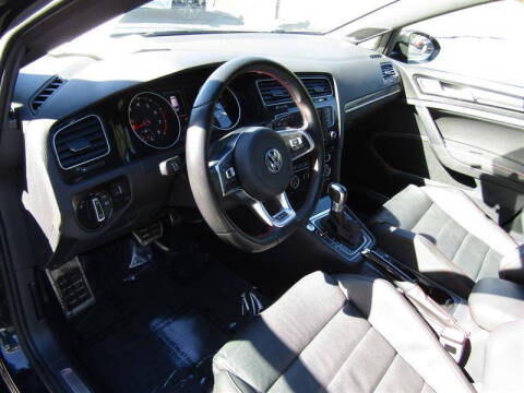 2017 Volkswagen Golf GTI