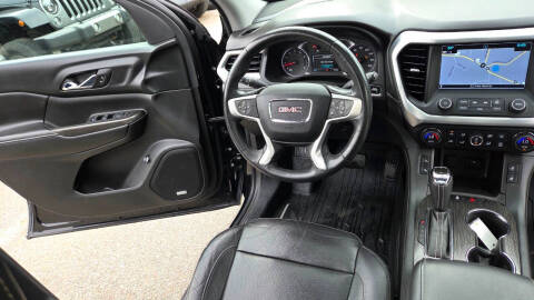 2017 GMC Acadia SLT-1